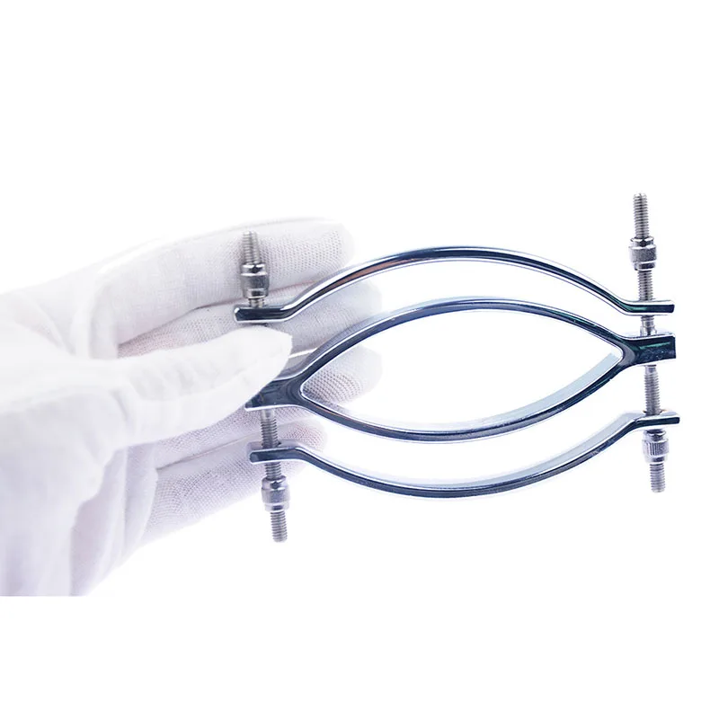 Labia Spreader Strap with Clamp Clip Onto Clitoris Spread Pussy Open Vagina Stimulator BDSM Bondage Nipple Sucker Sex Toys Slave Labia Spreader Strap with Clamp Clip Onto Clitoris Spread Pussy Open Vagina Stimulator BDSM Bondage Nipple Sucker Sex Toys Slave